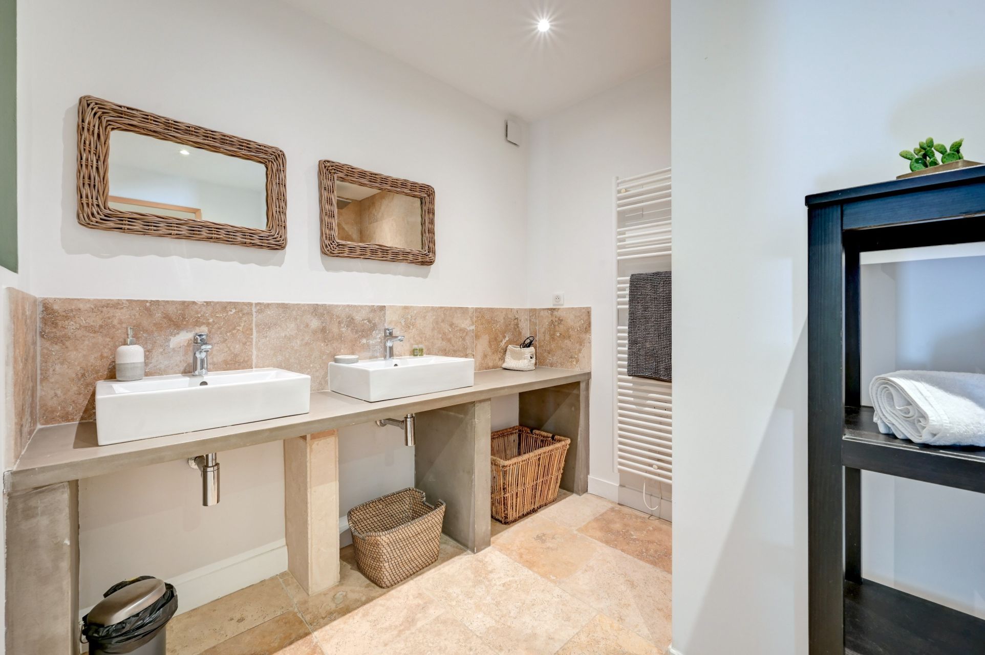 maison 10 Pièces en vente sur VENELLES (13770)