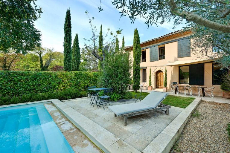house 5 Rooms for sale on LE THOLONET (13100)