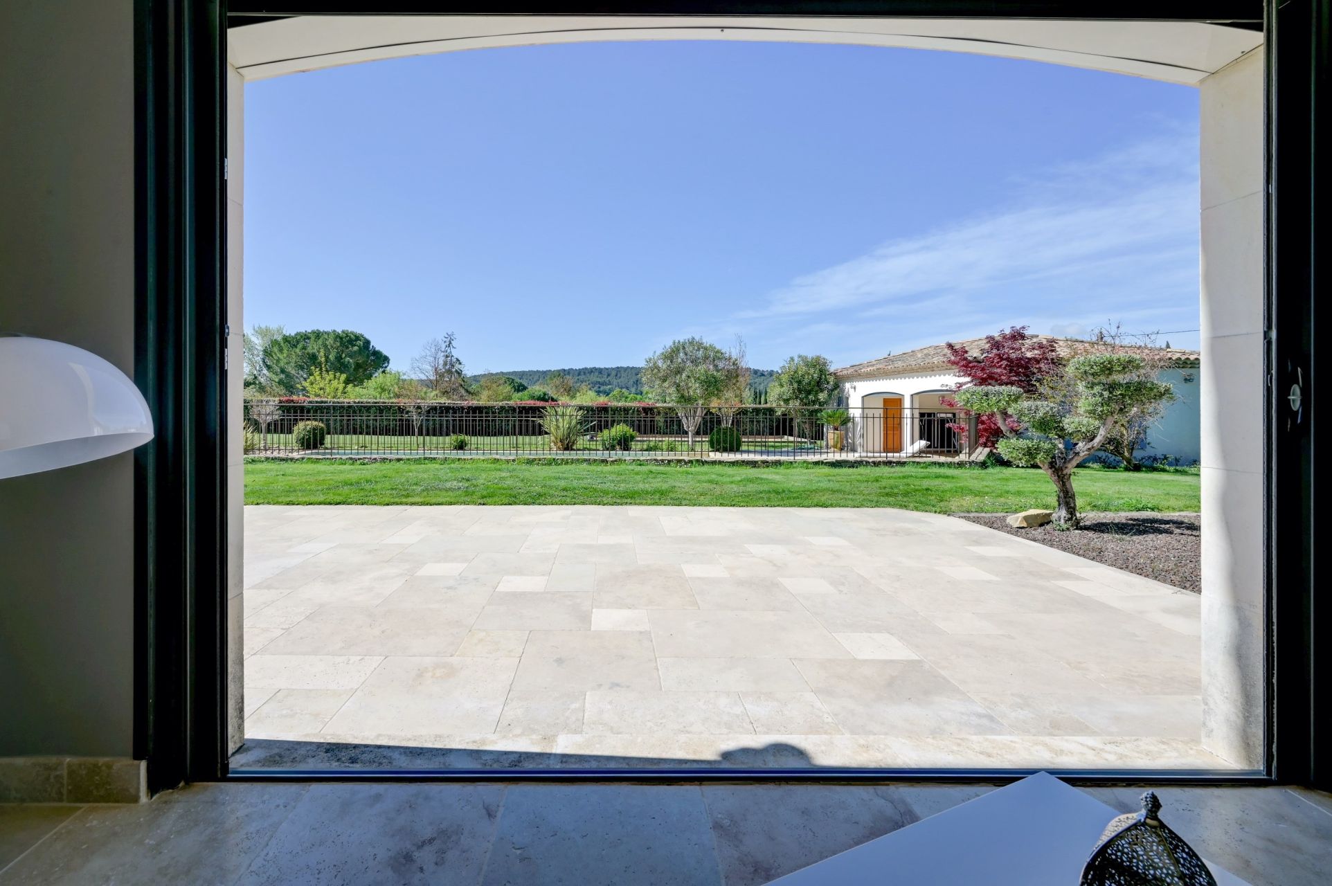 villa 6 Rooms for sale on AIX EN PROVENCE (13100)