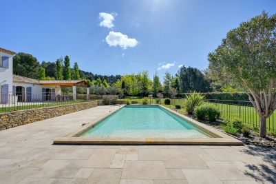 Sale Villa Aix-en-Provence 6&nbsp;Rooms 240&nbsp;m²
