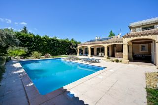 maison 6 Pièces en vente sur CABRIES (13480)