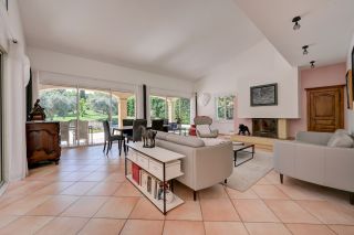 maison 6 Pièces en vente sur CABRIES (13480)