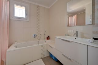 maison 6 Pièces en vente sur CABRIES (13480)