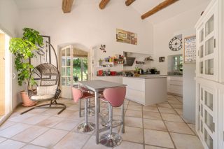 house 8 Rooms for sale on AIX EN PROVENCE (13100)