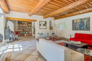 house 8 Rooms for sale on AIX EN PROVENCE (13100)
