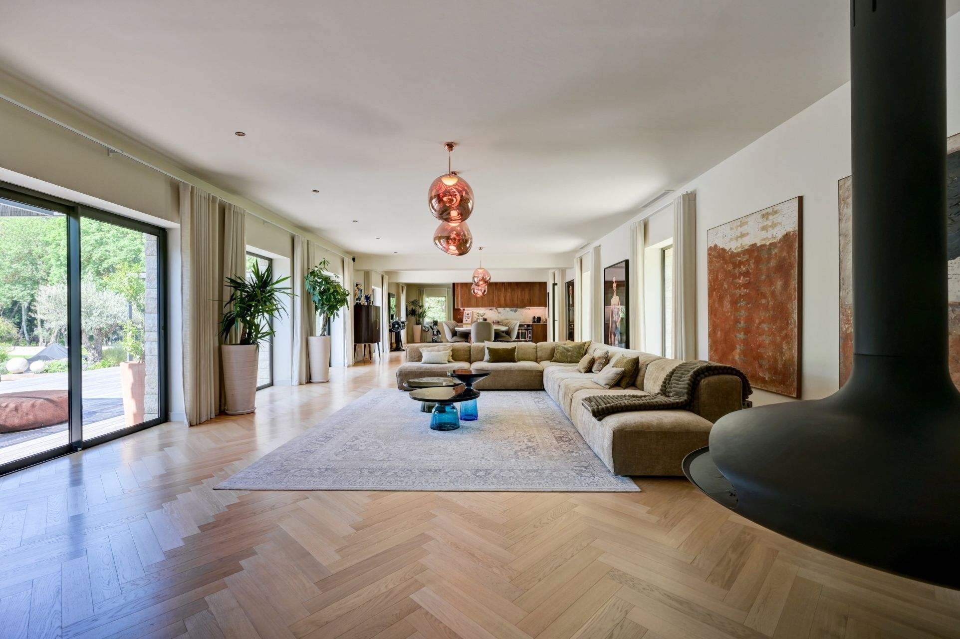 house 15 Rooms for sale on MEYRARGUES (13650)