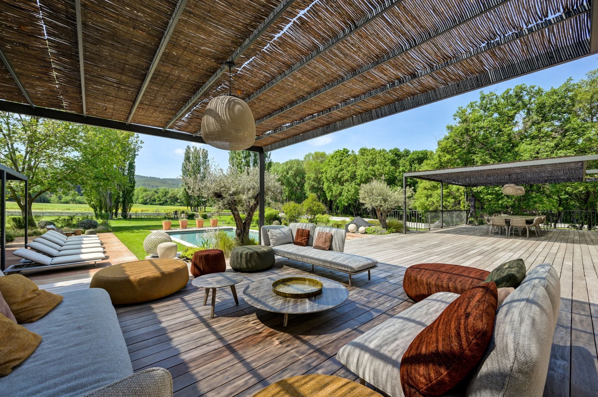 house 15 Rooms for sale on MEYRARGUES (13650)