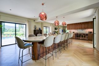 house 15 Rooms for sale on MEYRARGUES (13650)
