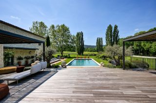 house 15 Rooms for sale on MEYRARGUES (13650)