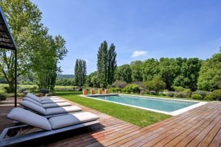 house 15 Rooms for sale on MEYRARGUES (13650)