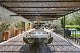 house 15 Rooms for sale on MEYRARGUES (13650)