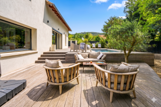 house 6 Rooms for sale on AIX EN PROVENCE (13100)