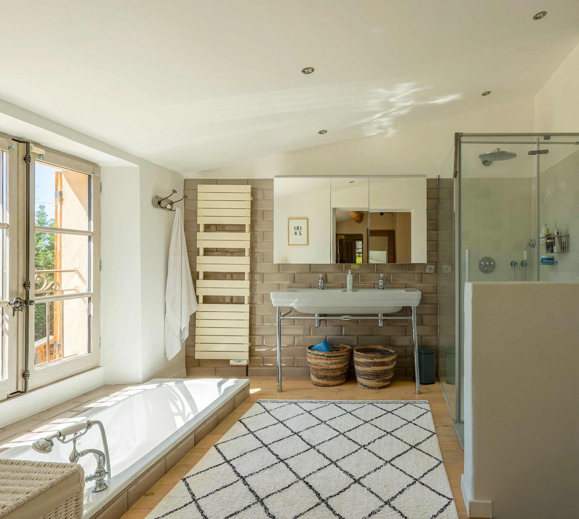 maison 9 Pièces en location sur AIX EN PROVENCE (13100)