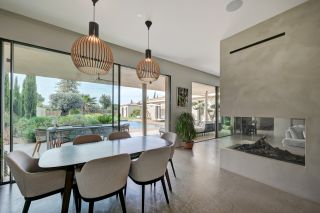 house 6 Rooms for sale on AIX EN PROVENCE (13100)