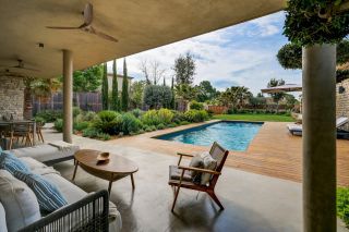 house 6 Rooms for sale on AIX EN PROVENCE (13100)