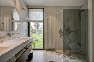 house 6 Rooms for sale on AIX EN PROVENCE (13100)