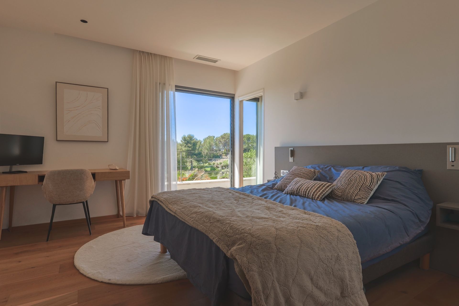 house 7 Rooms for sale on EGUILLES (13510)