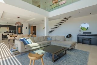 house 7 Rooms for sale on EGUILLES (13510)
