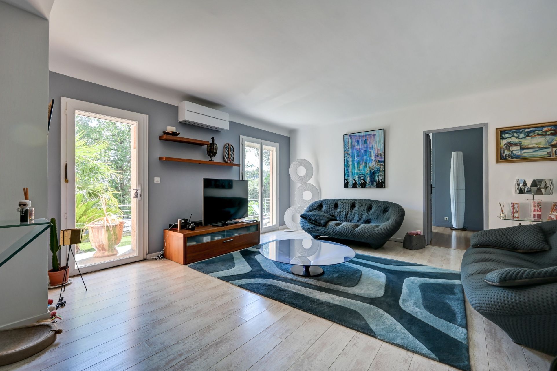 apartment 3 Rooms for sale on EGUILLES (13510)