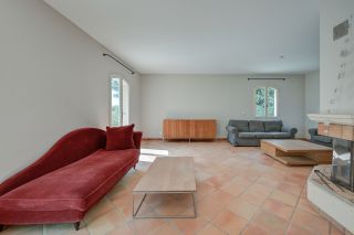 house 6 Rooms for sale on EGUILLES (13510)