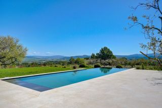 house 10 Rooms for sale on AIX EN PROVENCE (13100)