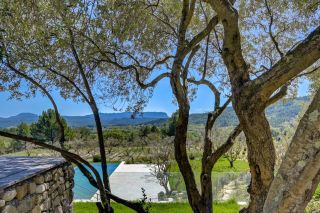 house 10 Rooms for sale on AIX EN PROVENCE (13100)