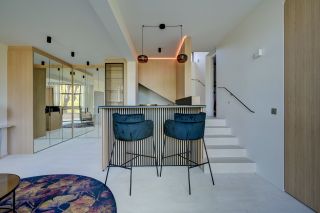 house 10 Rooms for sale on AIX EN PROVENCE (13100)