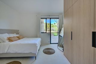 house 10 Rooms for sale on AIX EN PROVENCE (13100)