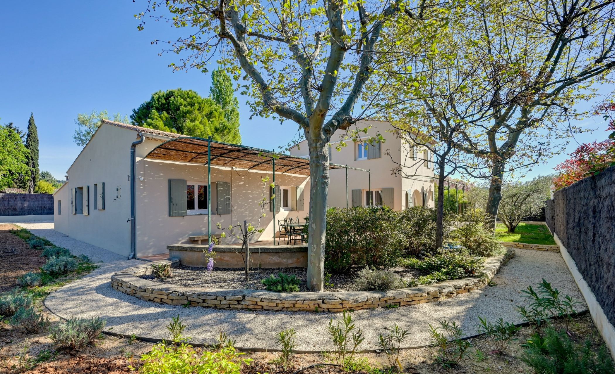 maison 8 Pièces en vente sur AIX EN PROVENCE (13100)