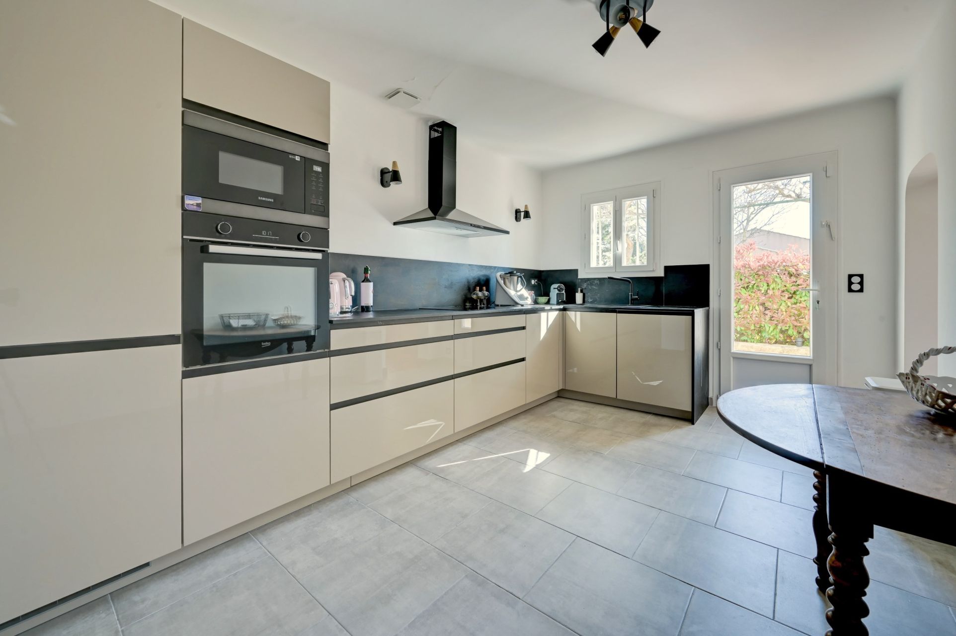 maison 8 Pièces en vente sur AIX EN PROVENCE (13100)