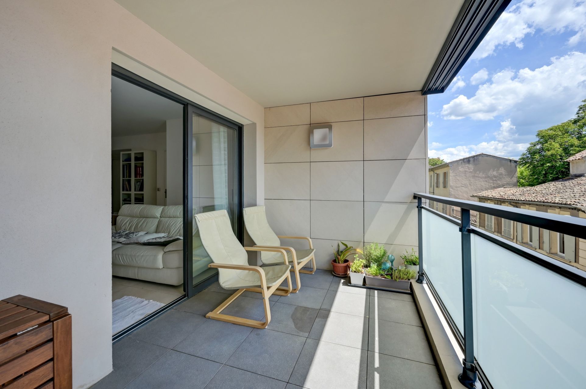 apartment 4 Rooms for sale on AIX EN PROVENCE (13100)
