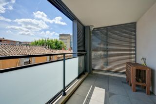 apartment 4 Rooms for sale on AIX EN PROVENCE (13100)