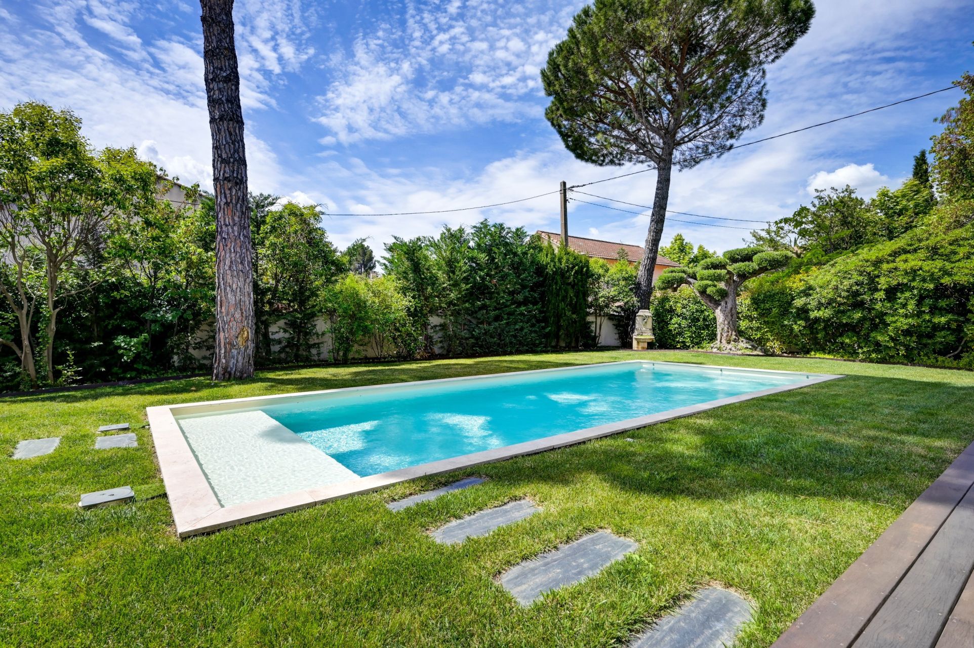 house 7 Rooms for rent on AIX EN PROVENCE (13100)