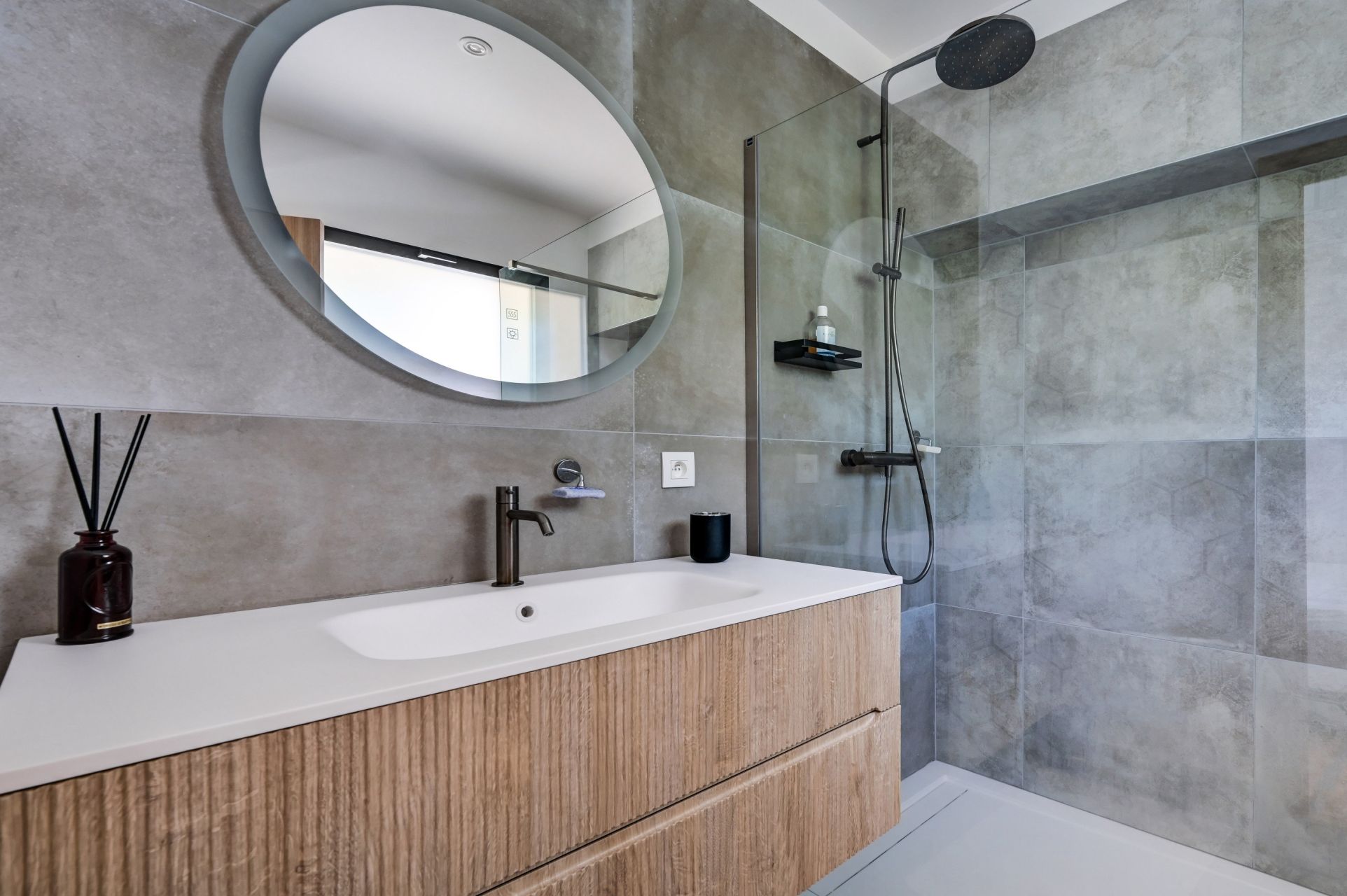 house 7 Rooms for rent on AIX EN PROVENCE (13100)