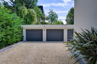house 7 Rooms for rent on AIX EN PROVENCE (13100)