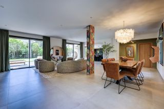 house 7 Rooms for rent on AIX EN PROVENCE (13100)