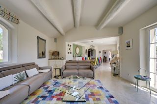 house 8 Rooms for sale on AIX EN PROVENCE (13100)