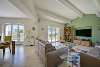 house 8 Rooms for sale on AIX EN PROVENCE (13100)