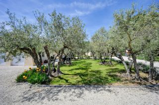 house 8 Rooms for sale on AIX EN PROVENCE (13100)