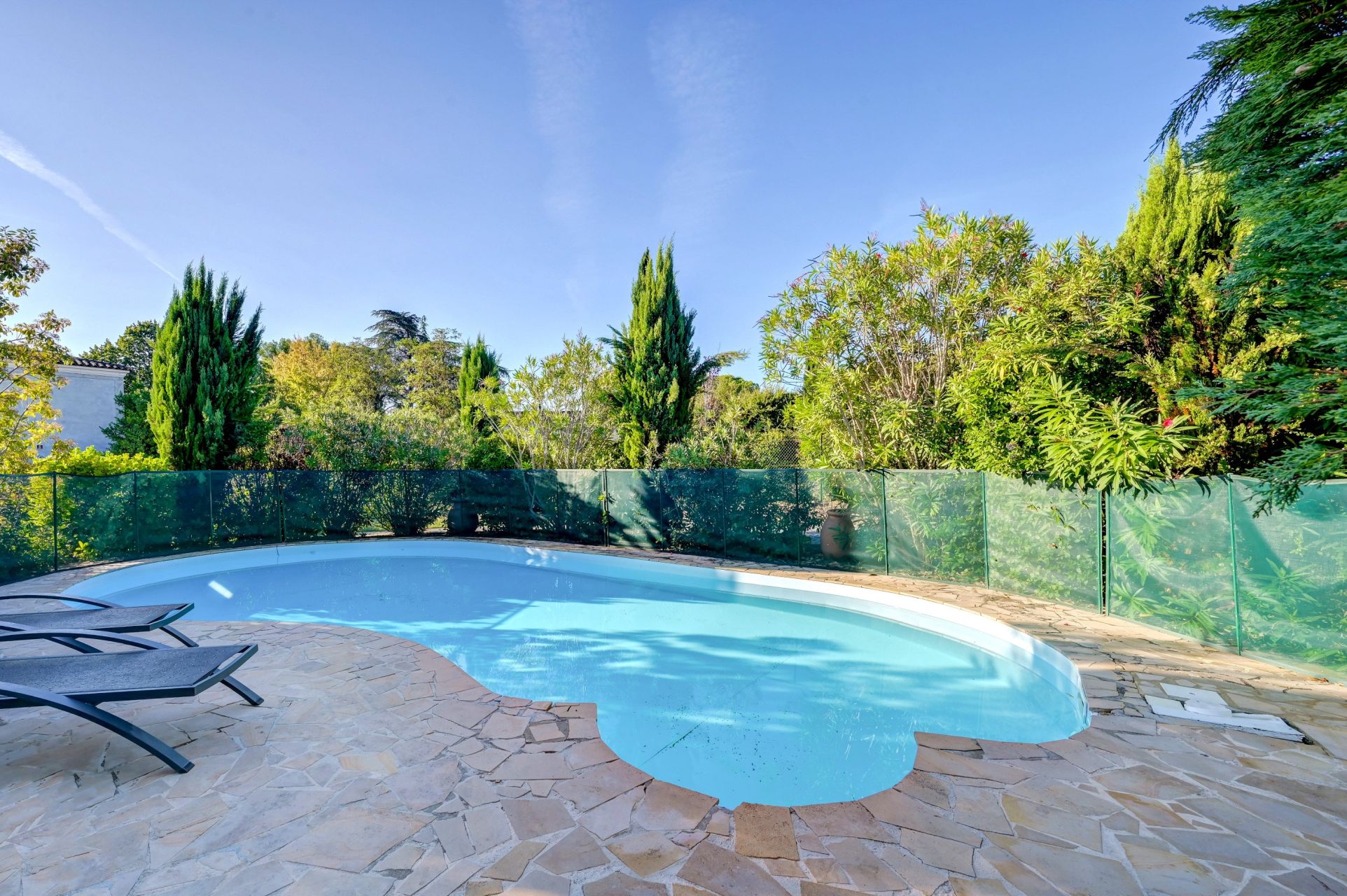 house 4 Rooms for sale on AIX EN PROVENCE (13100)