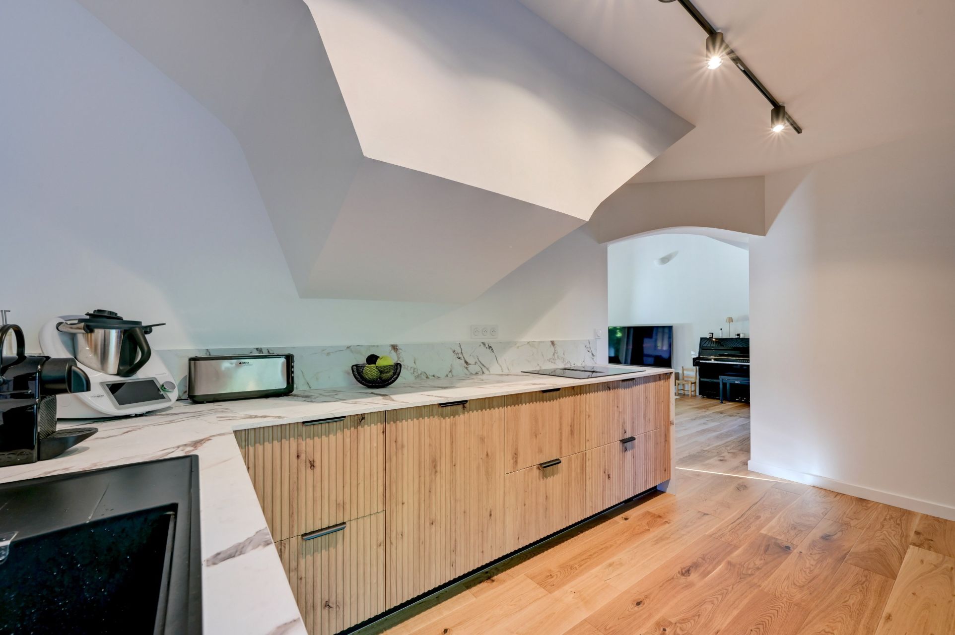 house 4 Rooms for sale on AIX EN PROVENCE (13100)