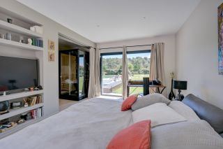 house 9 Rooms for sale on MEYREUIL (13590)