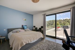 house 9 Rooms for sale on MEYREUIL (13590)