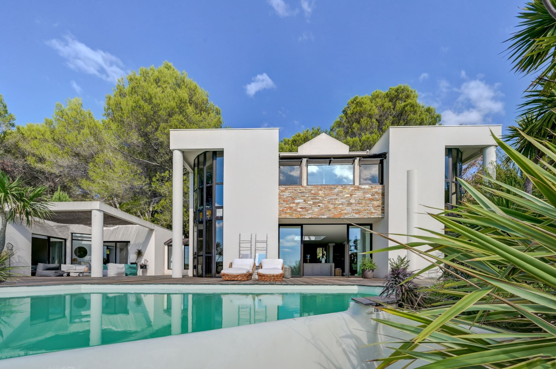 maison 6 Pièces en vente sur AIX EN PROVENCE (13100)