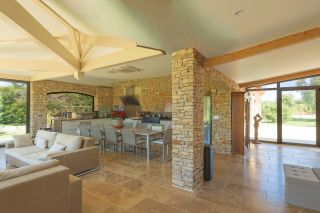 maison 10 Pièces en vente sur AIX EN PROVENCE (13100)