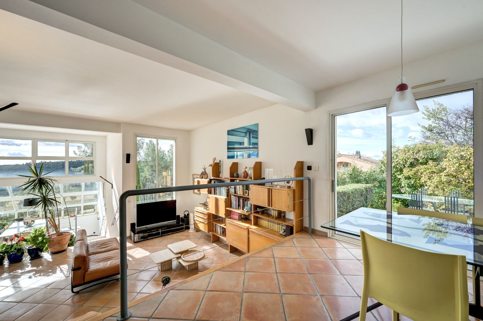 house 7 Rooms for sale on AIX EN PROVENCE (13100)