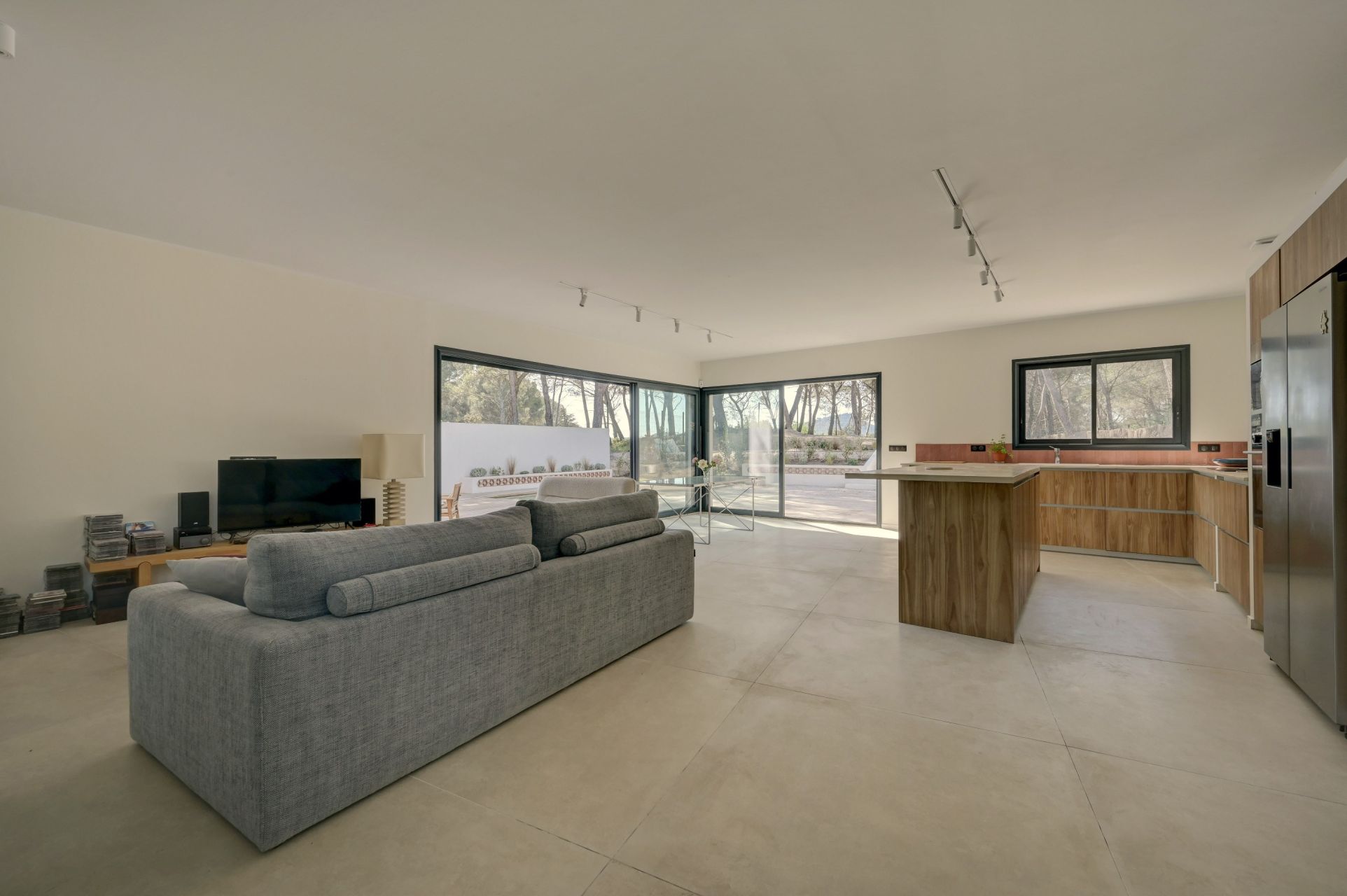 house 5 Rooms for sale on AIX EN PROVENCE (13100)
