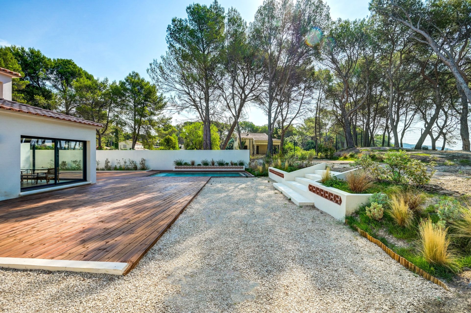 house 5 Rooms for sale on AIX EN PROVENCE (13100)