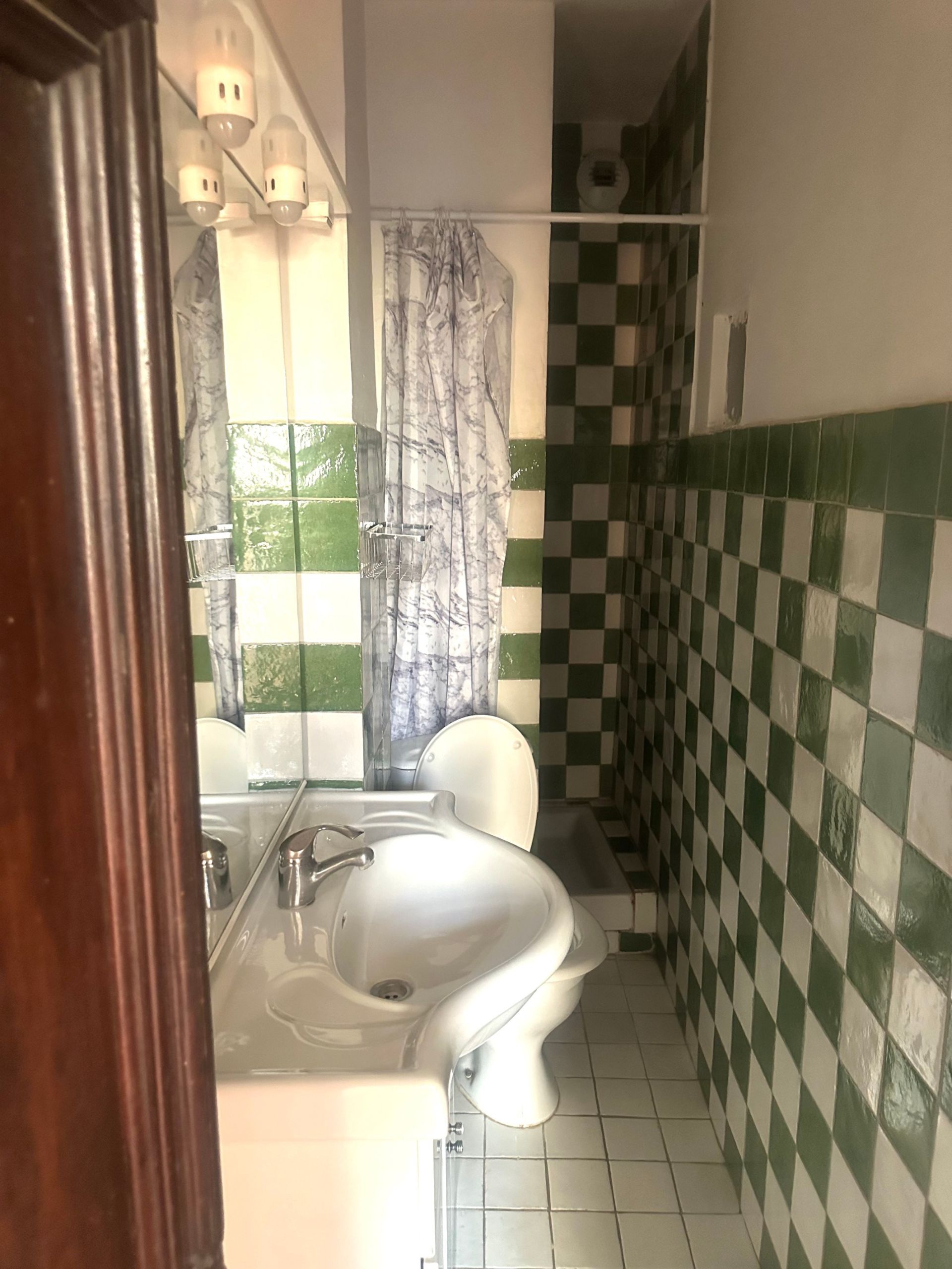 appartement 2 Pièces en location sur AIX EN PROVENCE (13100)
