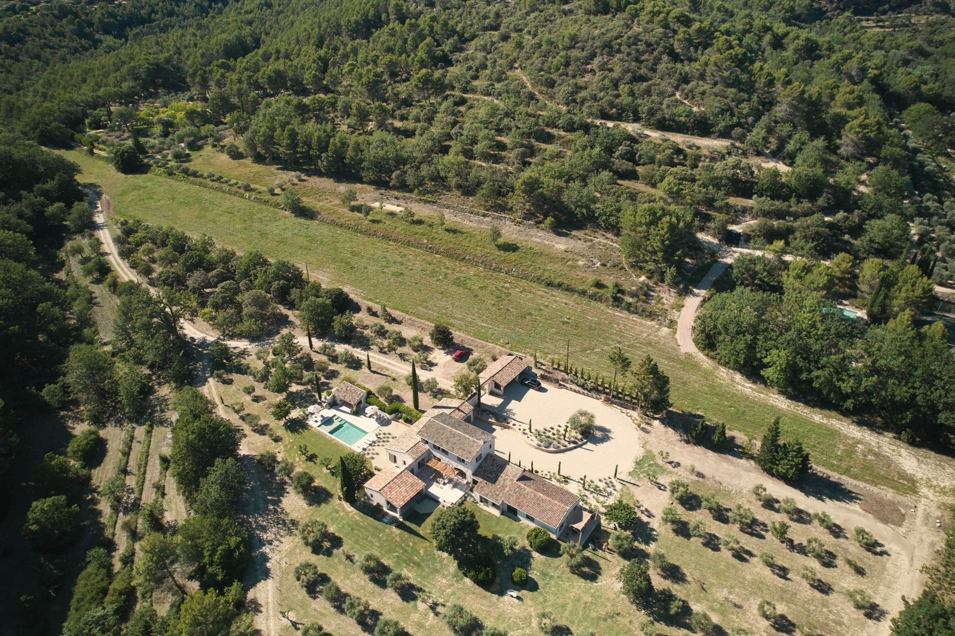 house 8 Rooms for sale on AIX EN PROVENCE (13100)